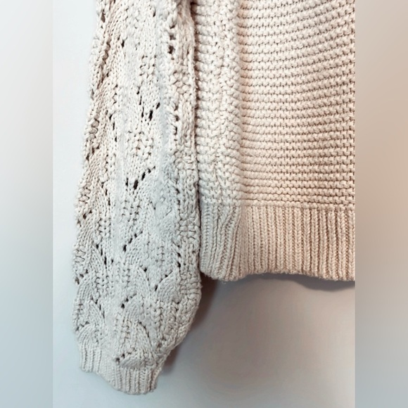 Universal Thread Turtleneck Sweater - Picture 4 of 5